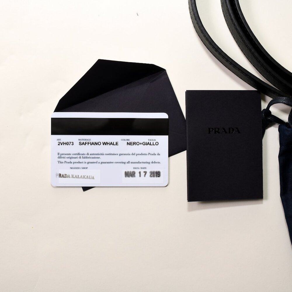 Authentic Prada Saffiano Whale Clutch – Model 2VH073 - Picture 7 of 8